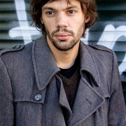 'Aan wie, deze offers' van Daniël Vis wint Ida Gerhardt Poëzieprijs 2026 'Aan wie, deze offers' van Daniël Vis wint Ida Gerhardt Poëzieprijs 2026